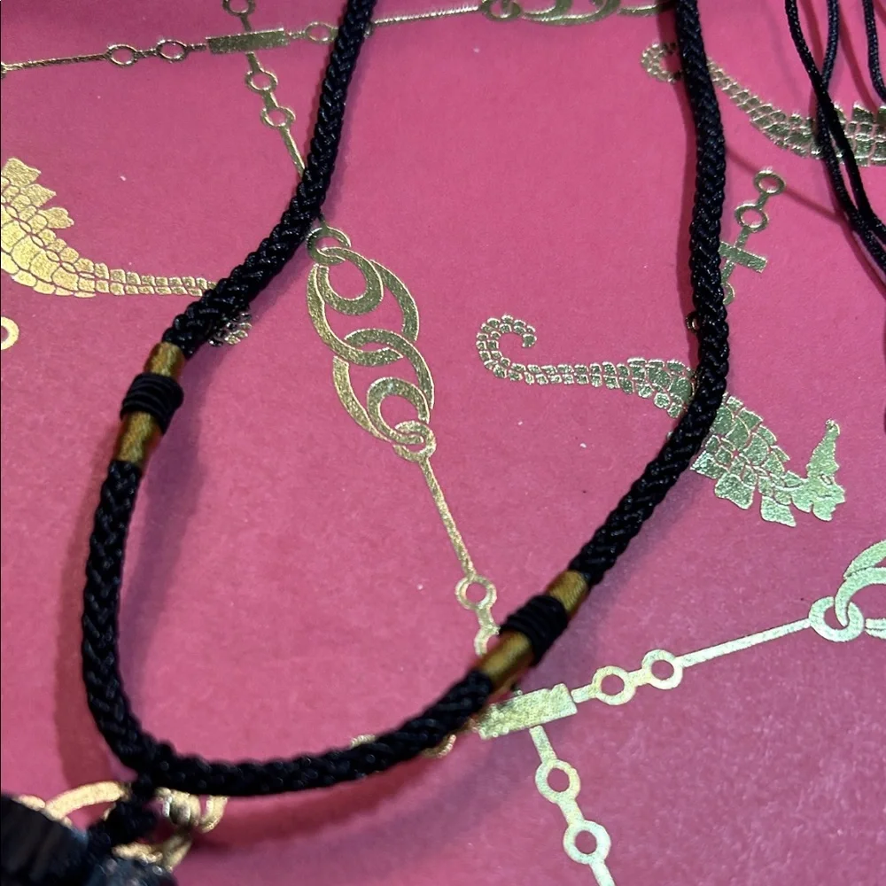 Black and Gold Pendant Necklace - Picture 2 of 4